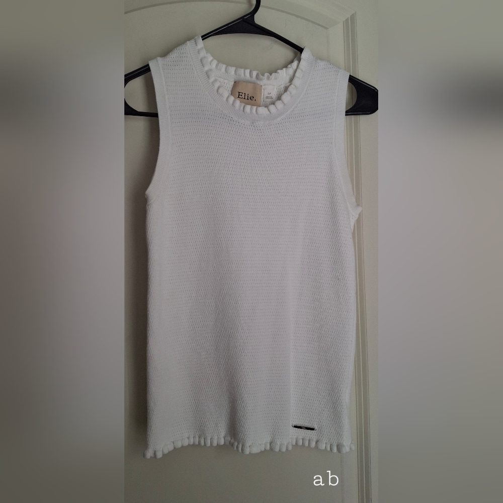 Elie Tahari White Knit Top Boho‎ Western Formal Angelcore Neutral Beachy Ruffle
